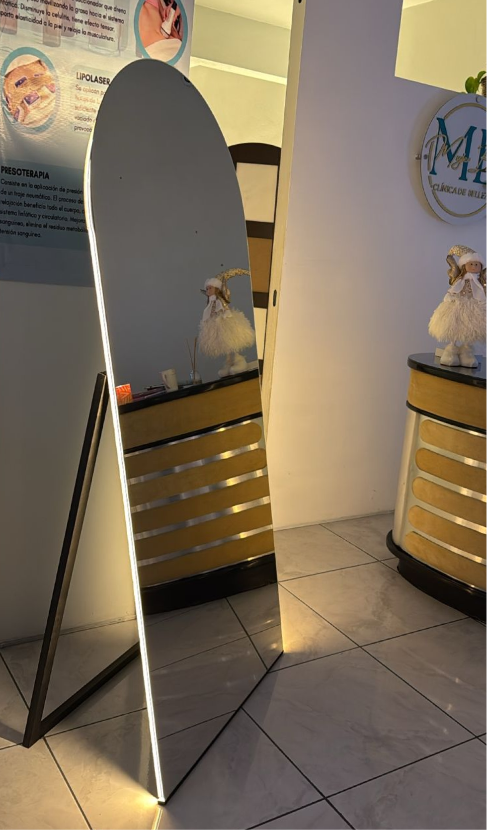 Arco con iluminación y base plegable